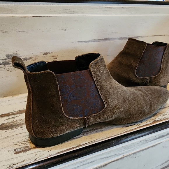Chelsea Boots - London, Silver Street, size 11 brown suede w/paisley inset. - Picture 8 of 9